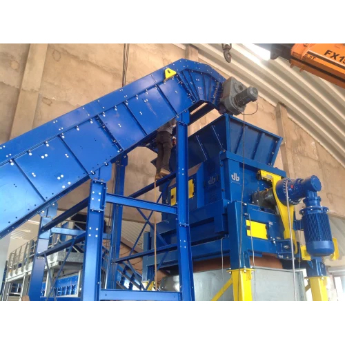 Mechanical Conveyor and Waste Shredding Assembly